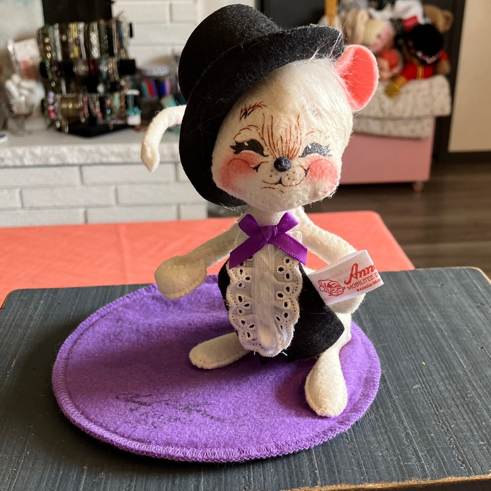 Annalee Black and Purple Mouse Decor